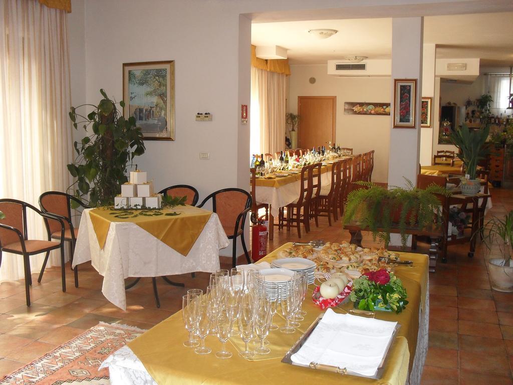 Albergo Ristorante Olimpia Abbadia San Salvator Bagian luar foto