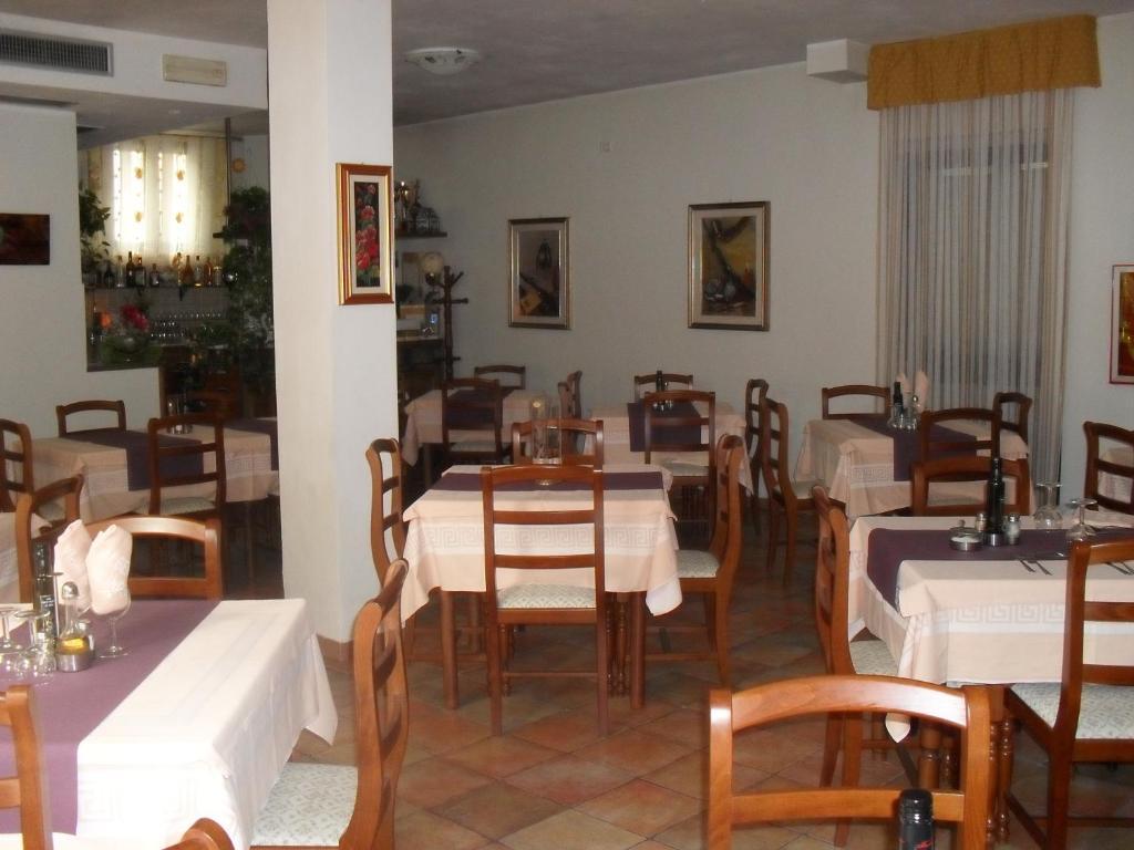Albergo Ristorante Olimpia Abbadia San Salvator Bagian luar foto