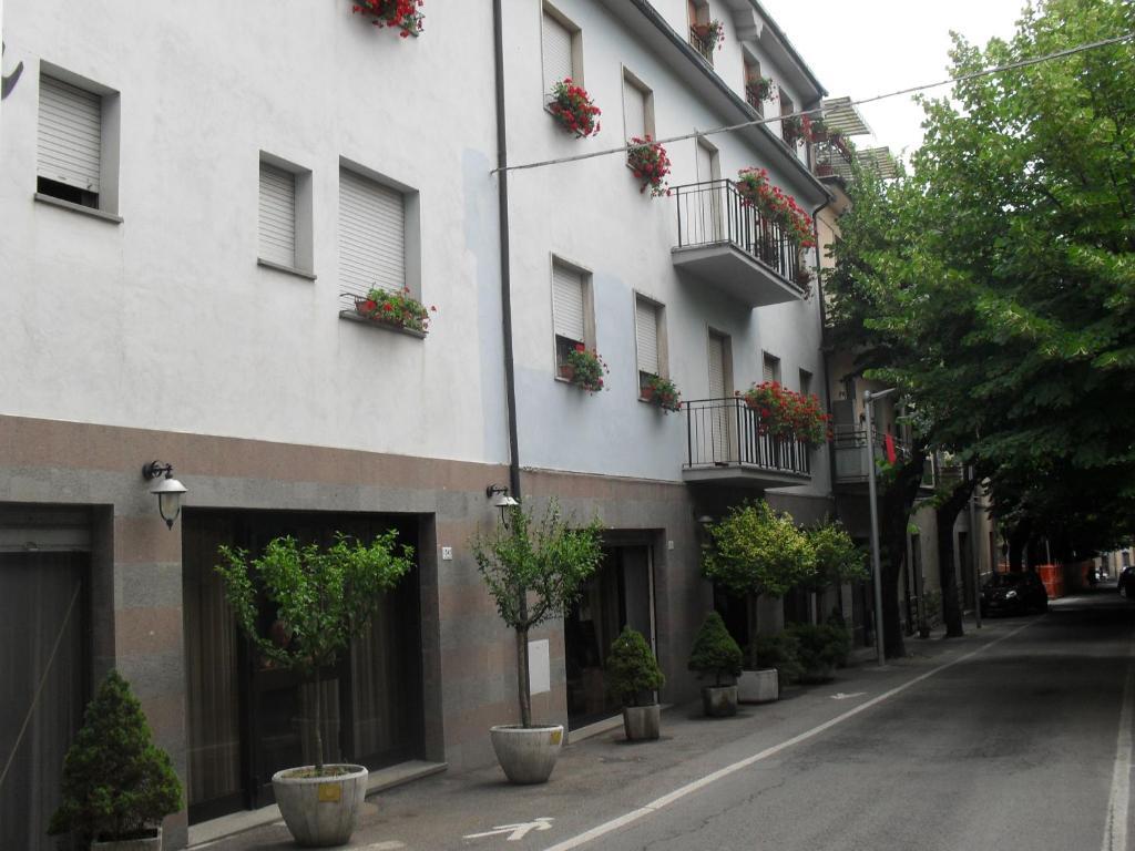 Albergo Ristorante Olimpia Abbadia San Salvator Bagian luar foto